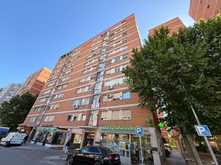 Appartement à Aluche. Piso en venta en madrid