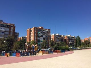 Flat in Aluche. Piso en venta en madrid