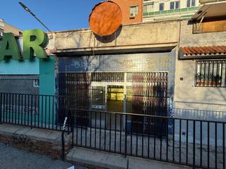 Local Comercial en Aluche. Local comercial en venta en madrid