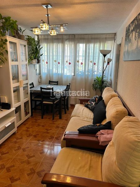 Foto b3c19b92-9006-4dd2-97ed-e48feb1fba50. Piso  en venta en Hellín Madrid
