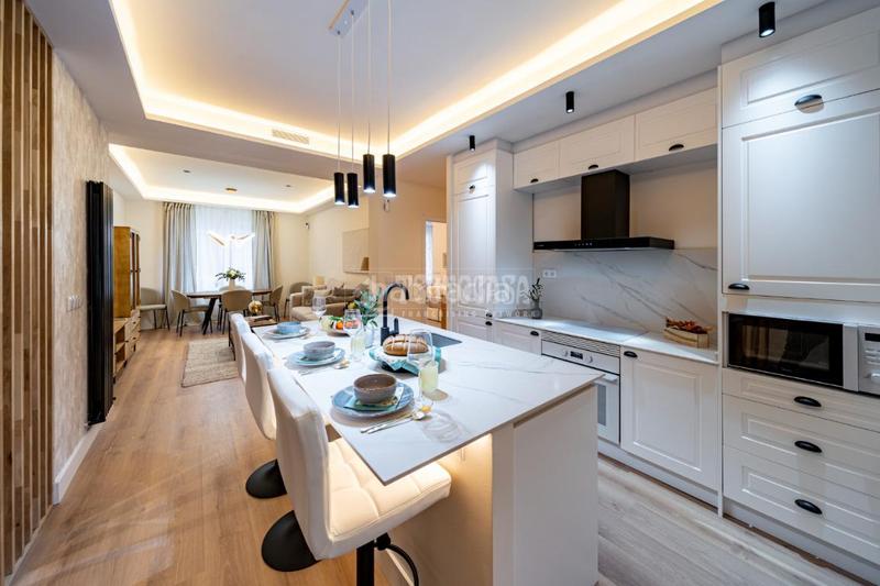 Foto f164222b-1697-4c49-be58-827122af6c2a. Piso  en venta en Cuatro Caminos - Azca Madrid