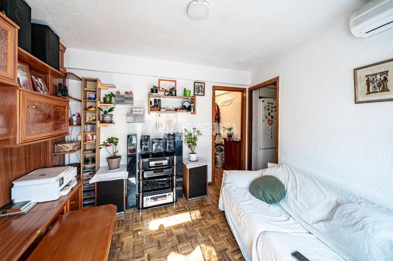 Foto d026d8f1-0b41-4662-8a28-4a76c542ed2c. Pis a Valdeacederas Madrid