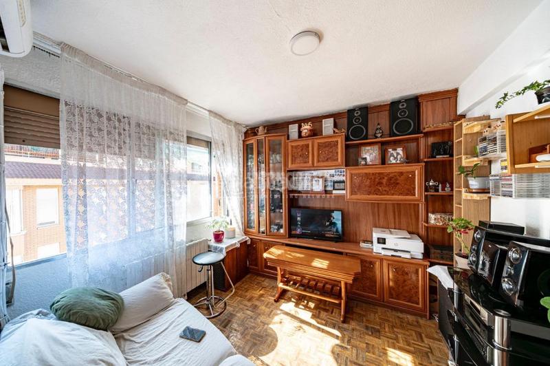 Foto f32ea2f6-5735-4b2d-80c4-a115ee2ef0bc. Pis a Valdeacederas Madrid