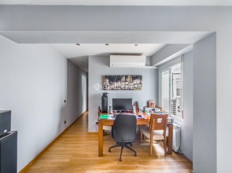 Foto d3a044c9-e612-4ee1-85a4-af209a1225fd. Pis amb calefacció a Berruguete Madrid