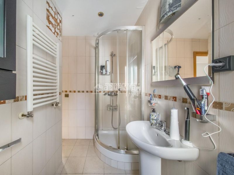 Foto e5b8cabe-54b1-49c1-86f2-bfafc1a1f160. Pis amb calefacció a Berruguete Madrid