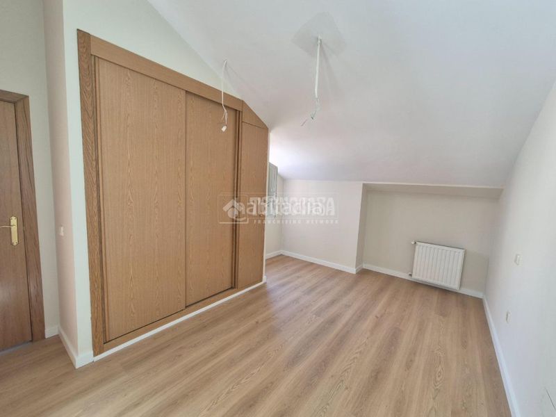 Foto caeb0ce9-7c43-4be1-b835-5c5934acd790. Pis amb calefacció a Sigüenza