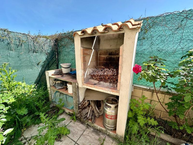 Foto 24b947ed-aa33-467a-a775-75eac95b9905. Casa aparellada amb calefacció aparcament a Fontanar