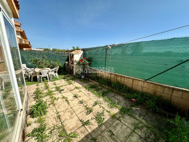 Foto 61a355cf-2888-4a83-a42d-c06bb8eb030e. Casa aparellada amb calefacció aparcament a Fontanar