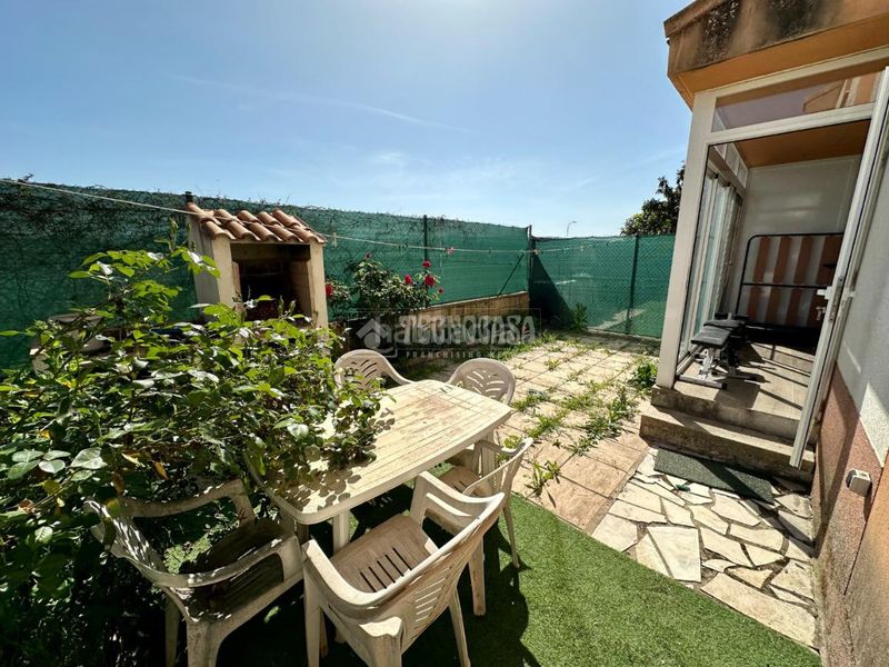 Foto bec9d1c8-53b2-43a5-9594-c2c080742d2b. Casa aparellada amb calefacció aparcament a Fontanar