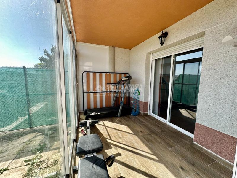 Foto fea2bee2-cdb9-4ab9-9b65-9771e50b3352. Casa aparellada amb calefacció aparcament a Fontanar