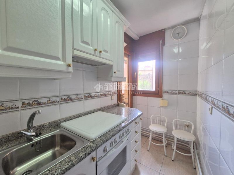 Foto 2d70059e-d0c7-440e-bef1-ac48a8cd515d. Pis amb calefacció aparcament a Sigüenza