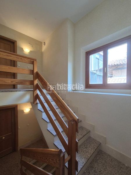 Foto b8d328b7-dd8e-498a-8e4d-9a803e9b147b. Pis amb calefacció aparcament a Sigüenza