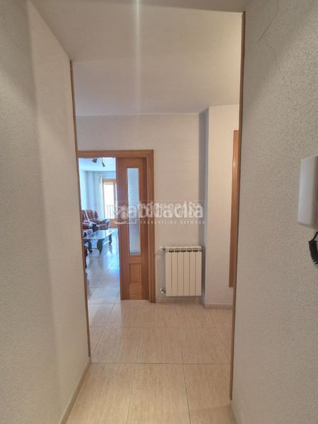 Foto d6b518db-9ef0-4fec-9435-4845043285d3. Pis amb calefacció aparcament a Sigüenza
