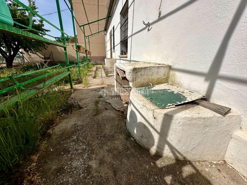 Foto a29afe32-593f-4e6c-b64a-409b84b55584. Casa aparellada amb calefacció a Marchamalo