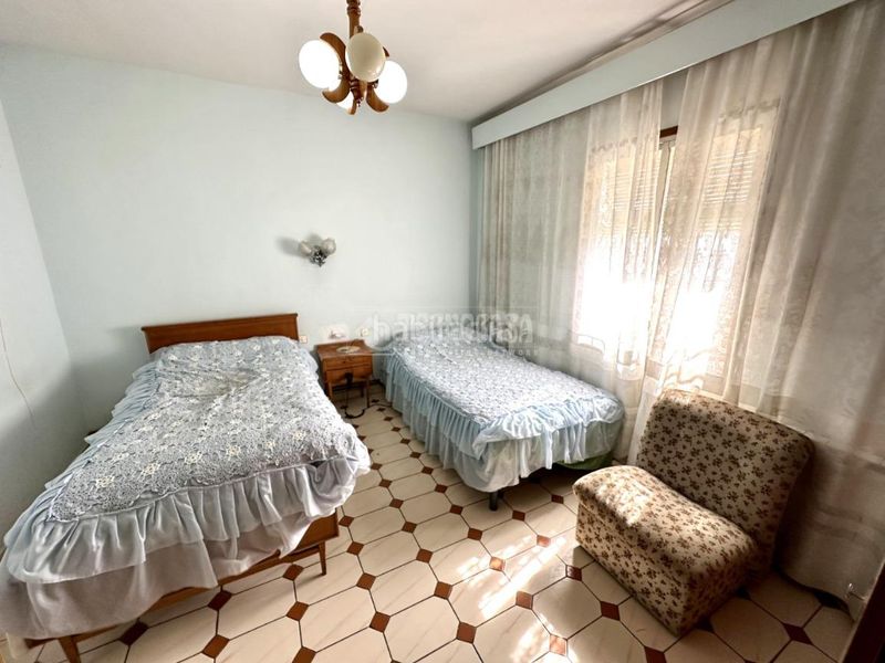 Foto ca1d52d0-04f2-4811-a0c5-59a62feaebfa. Casa aparellada amb calefacció a Marchamalo