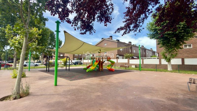 Foto 9f863277-8cba-4fa3-b5e0-9b795cfcae70. Terreny residencial a Marchamalo