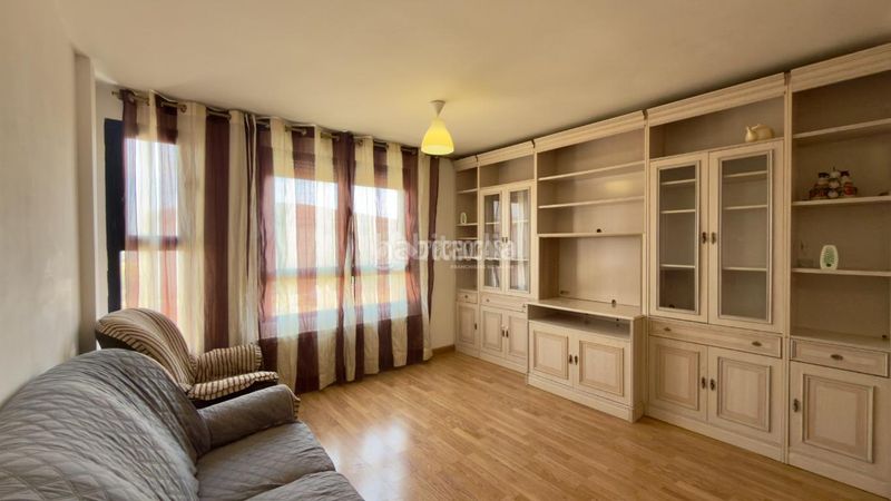Foto dca7a004-2333-4146-aad9-c9d7cb0a5f48. Pis a Marchamalo