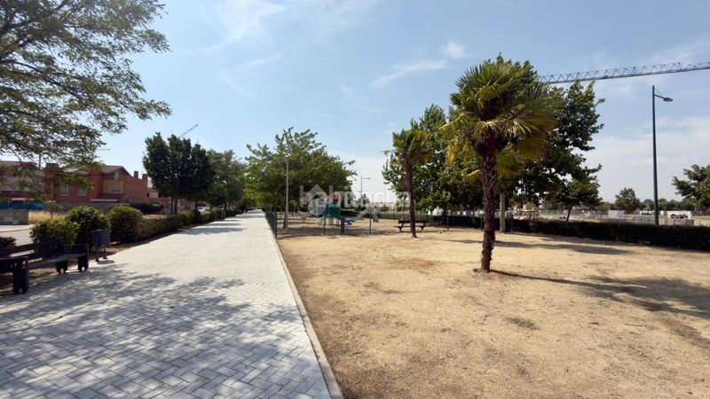 Foto 8cfaaed0-1025-4f6d-b4c3-fe6eb356af0c. Terreny residencial a Marchamalo