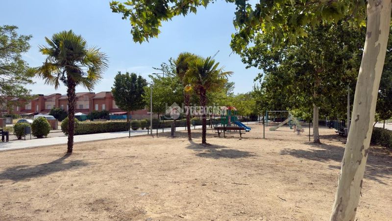 Foto f10898aa-e67f-4c6f-9052-2c9da4b35555. Terreny residencial a Marchamalo
