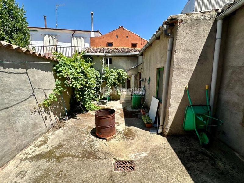 Foto 1c3d3d46-eeb7-4ee9-943d-33531407500b. Casa aparellada amb calefacció a Marchamalo