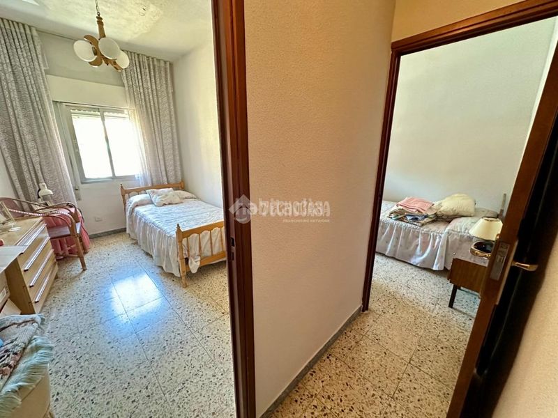 Foto 56e049fc-17a1-4e0c-a5e8-ef25c210217c. Casa aparellada amb calefacció a Marchamalo