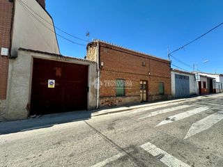 Casa bifamiliare in Usanos. Casa en venta en guadalajara
