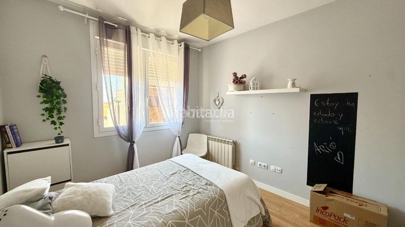 Foto 8f0b2b76-dff2-4219-9951-935c3ba37a83. Casa aparellada a Marchamalo