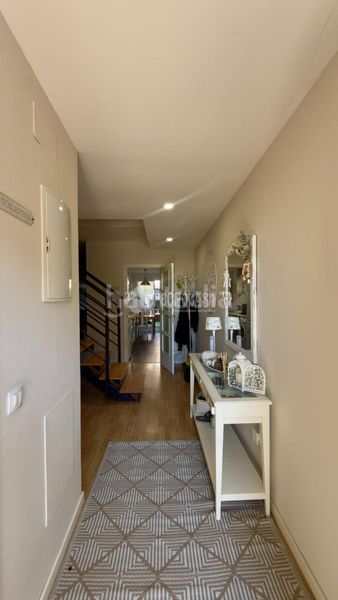 Foto 90c5d05d-fee2-439b-bc10-a01a6c7577a9. Casa aparellada a Marchamalo