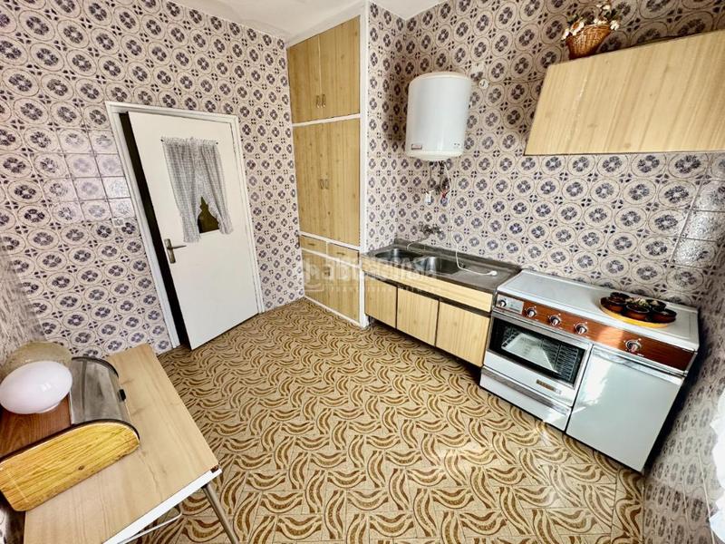 Foto 0cbae2e5-0f04-406c-9667-6a2c9cd39ab0. Casa pareada casa en venta en Marchamalo