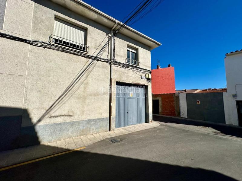 Foto 2246d8fd-e38e-4137-b579-538ce2b86f40. Casa pareada casa en venta en Marchamalo