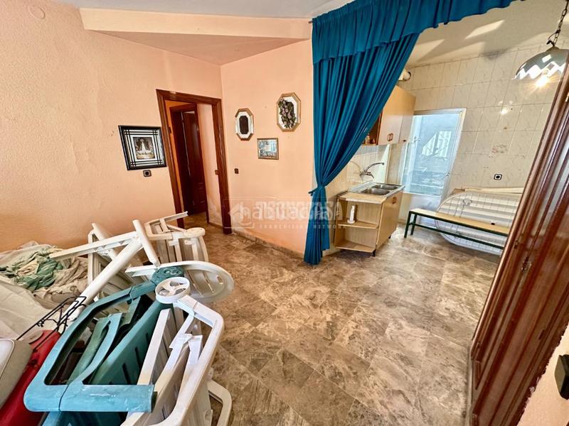 Foto 35009b2d-68d2-4bb0-abbe-c4b33e1d39a0. Casa pareada casa en venta en Marchamalo