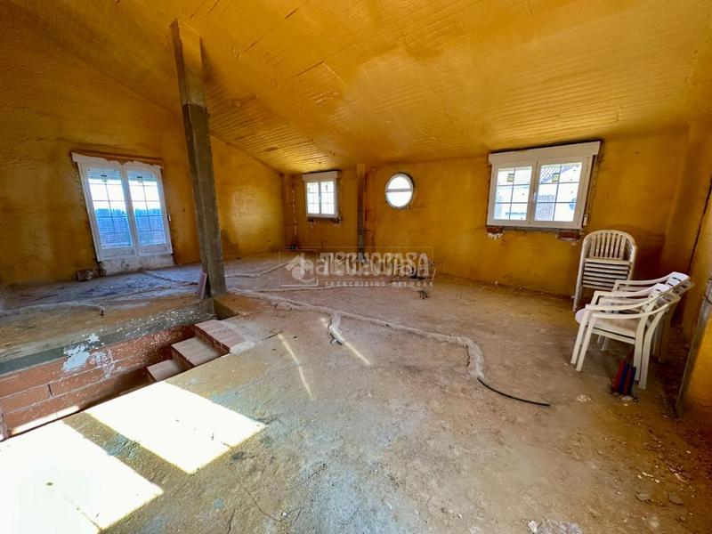 Foto b71baa15-64d1-4006-bf87-bc340709fa5d. Maison jumelée avec chauffage parking dans Fontanar