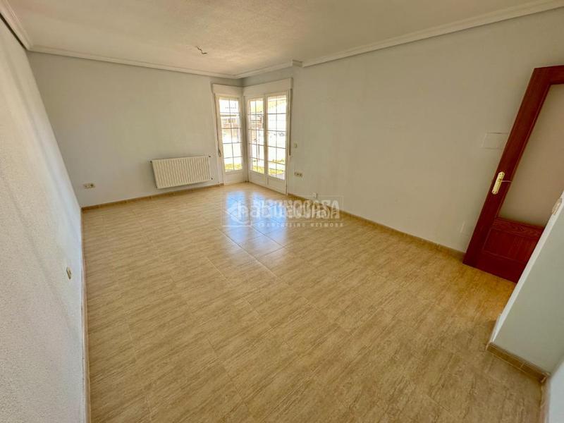 Foto dc895713-556b-444b-8521-c2ac8c4c42eb. Maison jumelée avec chauffage parking dans Fontanar