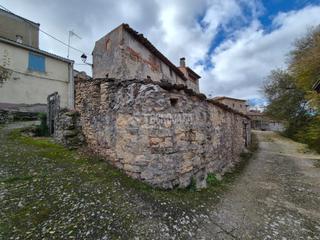 Casa pareada en Sigenza. Casa en venta en sigenza