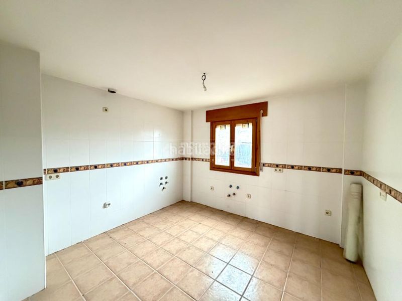 Foto 0e76f19b-a707-4ded-a253-0e032e296c1f. Casa aparellada amb calefacció a Sigüenza