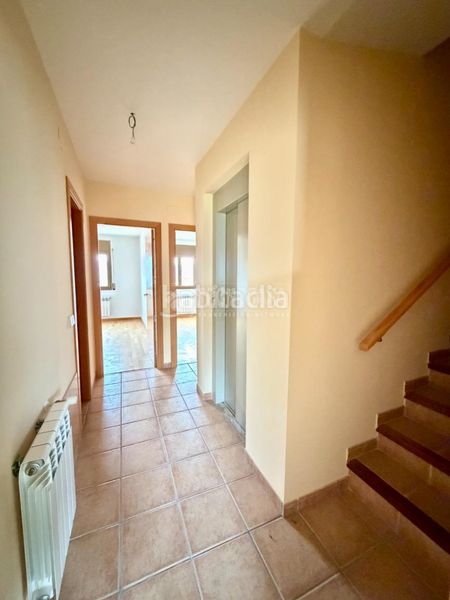 Foto 783f1e22-6345-4a98-95e9-6735ee2fa04f. Casa aparellada amb calefacció a Sigüenza