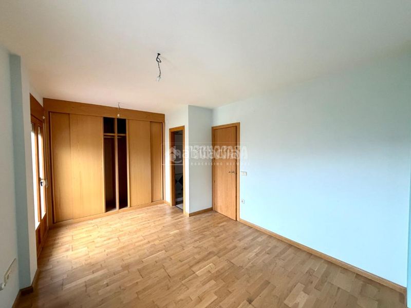 Foto 7f9c9801-11fc-4e96-b4a5-53039e1094c4. Casa aparellada amb calefacció a Sigüenza