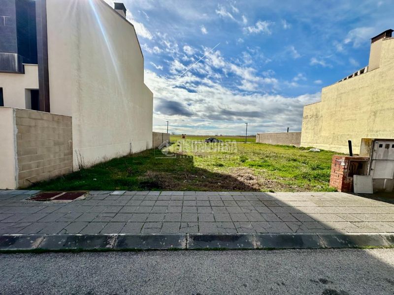 Foto bdb525b4-e054-4149-b145-4902ed8506c4. Terreny residencial a Marchamalo