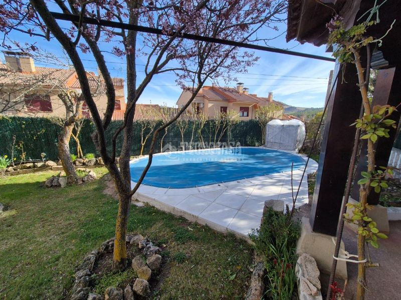 Foto aa65f53c-abb6-491e-ba00-70a482b88ac6. Casa amb calefacció aparcament piscina a Sigüenza