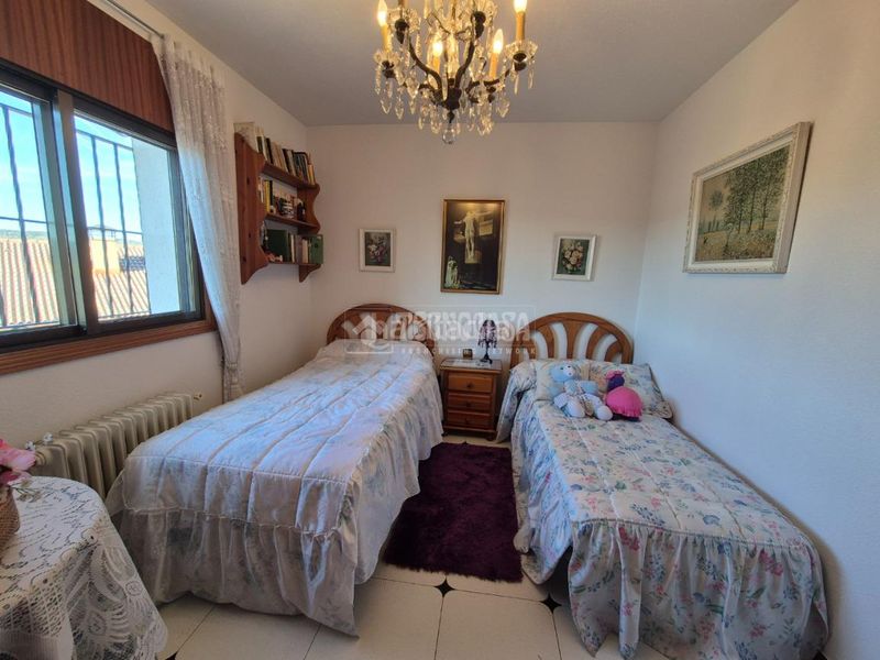 Foto b078620c-3c5e-4d03-a668-5942e9d3fe04. Casa amb calefacció aparcament piscina a Sigüenza