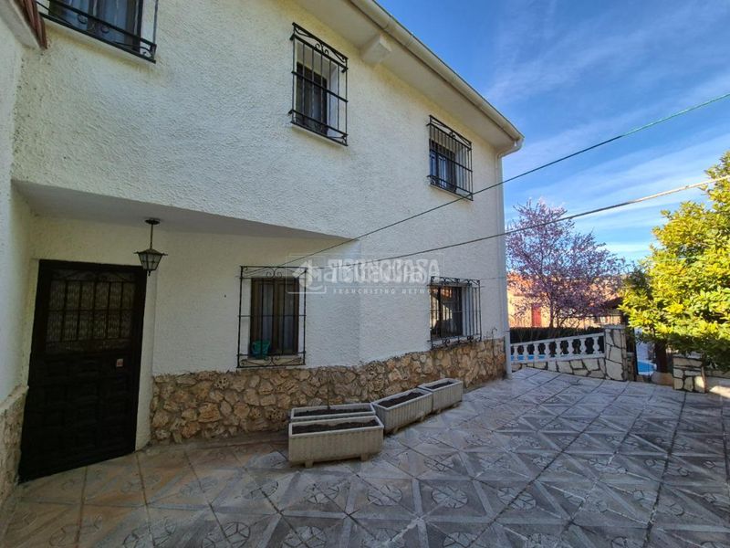 Foto c72d996a-e158-45a8-9855-eb207d948d52. Casa amb calefacció aparcament piscina a Sigüenza