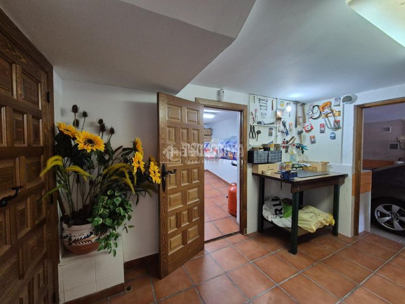 Foto fe8b3b07-6657-490a-8f59-2f679df9269c. Casa amb calefacció aparcament piscina a Sigüenza