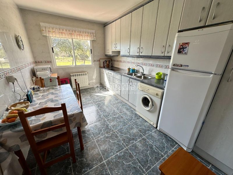 Foto 21f80e2a-ac4a-4569-bb63-5c0b6a9d4cb9. Masia amb calefacció aparcament piscina a Málaga del Fresno