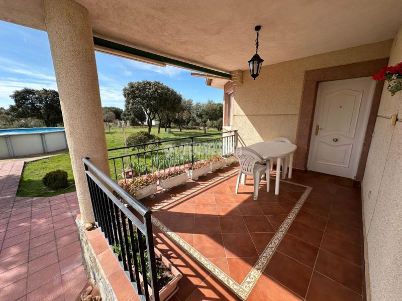 Foto c1f23fab-cedc-488c-bd7e-cd8ebc94ee97. Masia amb calefacció aparcament piscina a Málaga del Fresno