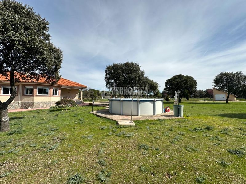 Foto ec6461ae-1e15-4ebe-adad-82ef7ce0041e. Masia amb calefacció aparcament piscina a Málaga del Fresno