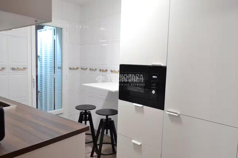 Foto cd90b022-2132-4694-bcc2-1bf793f3005e. Piso  en venta en San Fermín Madrid