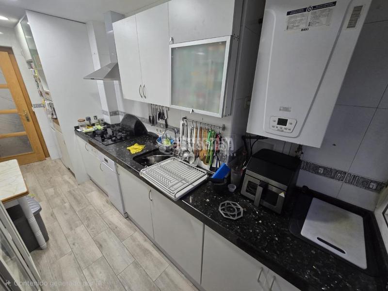 Foto 042f8265-13a2-4766-bad6-dd250a4a0ed4. Piso  en venta en San Fermín Madrid