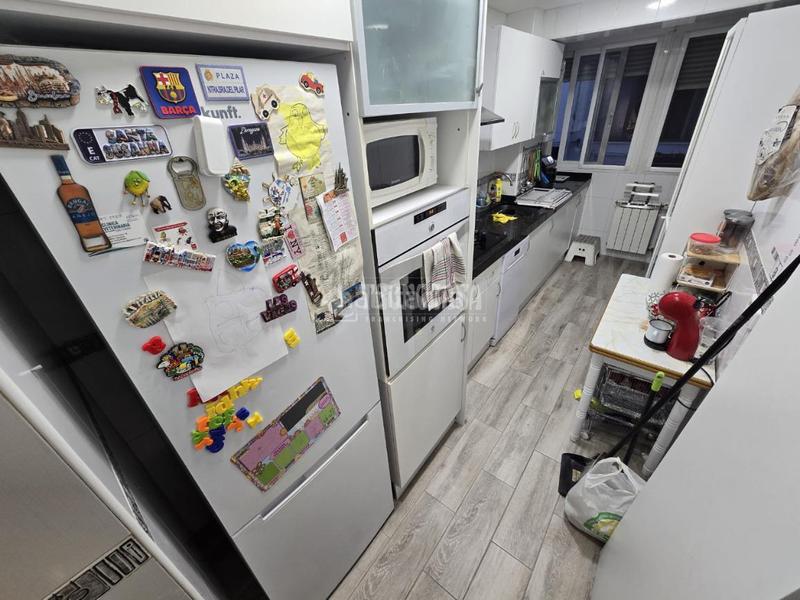 Foto b8b697f8-6d6f-4595-bf89-abef5fb42b10. Piso  en venta en San Fermín Madrid