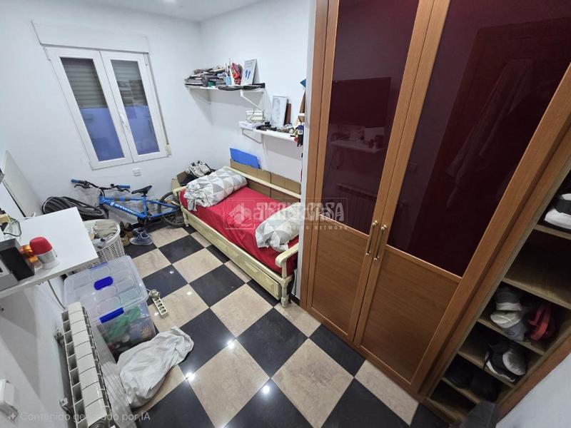 Foto f091fd55-8a27-4b1e-af62-937092c7e464. Piso  en venta en San Fermín Madrid