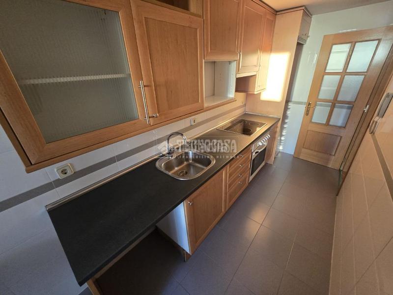 Foto 06e815ac-25b0-4f9b-b887-65ccd861e1e3. Piso  en venta en San Fermín Madrid